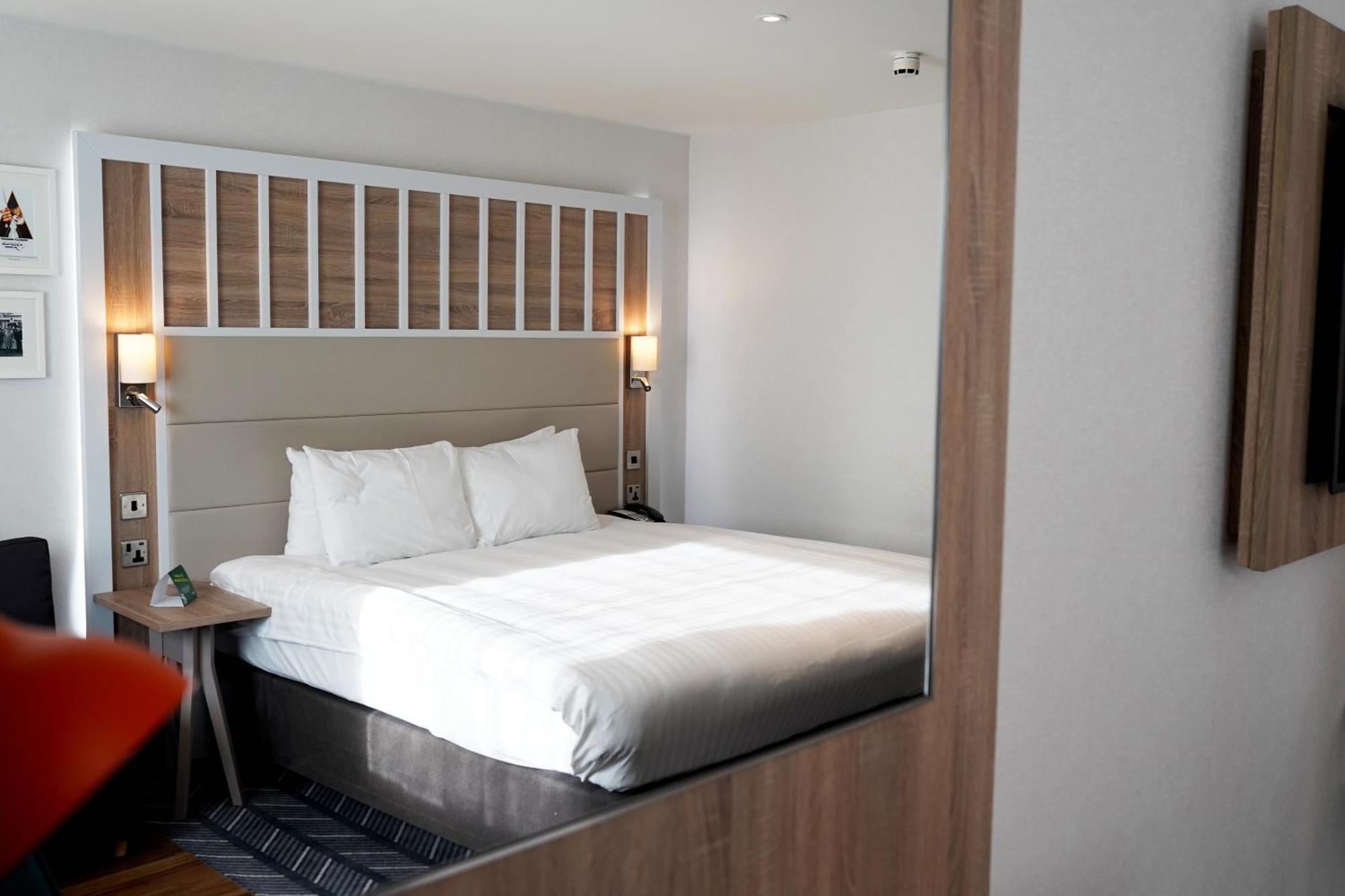 Holiday Inn London-Shepperton By Ihg Exterior foto